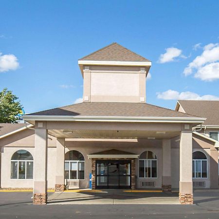 Fairbridge Inn & Suites Glendive Ngoại thất bức ảnh